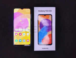 Samsung Galaxy F23 5G Hands-On Photos